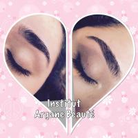 Epilation au fil des sourcils